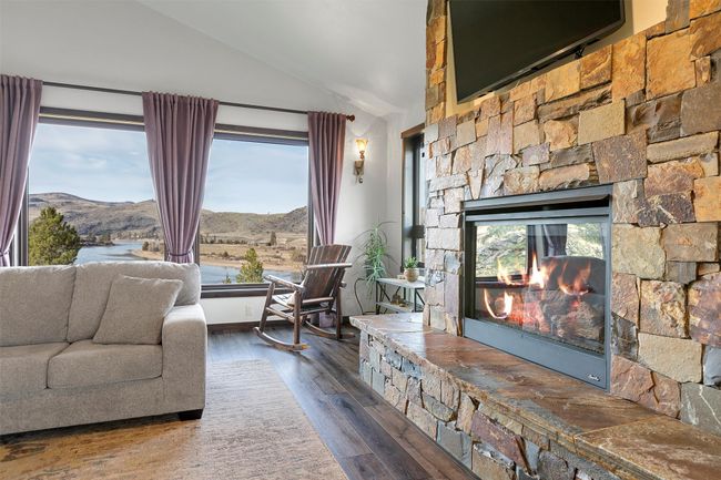 9701 Mt Highway 200, House other with 3 bedrooms, 2 bathrooms and null parking in Dixon MT | Image 9