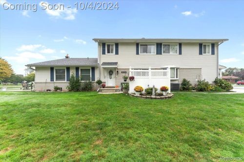 14-30334 Windsor, Gibraltar, MI, 48173 | Card Image