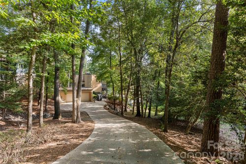 131 Whispering Pines Dr, Lake Wylie, SC, 29710-8966 | Card Image