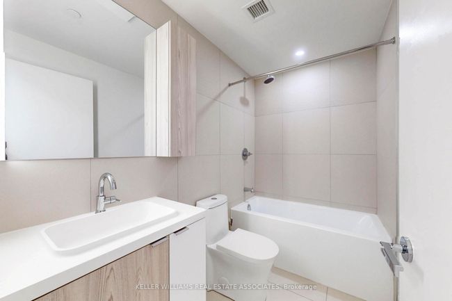 412 - 15 Mercer St, Condo with 2 bedrooms, 2 bathrooms and null parking in Toronto ON | Image 10