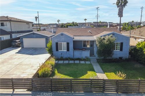 11835 Gale Ave, Hawthorne, CA, 90250-2813 | Card Image
