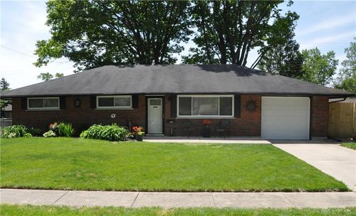 4661 Richwood Dr, West Carrollton, OH, 45439-3037 | Card Image
