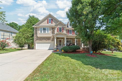 8100 Brisbin Dr, Waxhaw, NC, 28173-6840 | Card Image