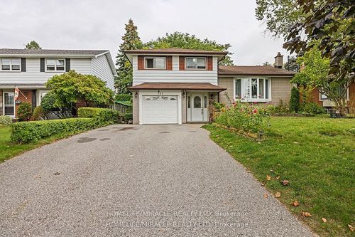 157 Labrador Dr, Oshawa, ON, L1H7E4 | Card Image