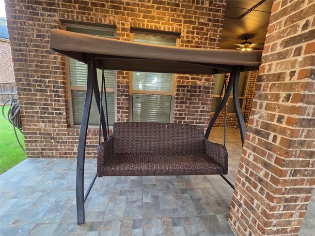 Entrance to property with a ceiling fan | Image 16