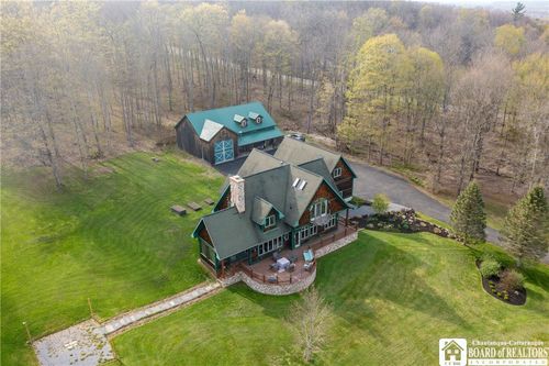 3725 Pickard Rd, Sinclairville, NY, 14782-9645 | Card Image
