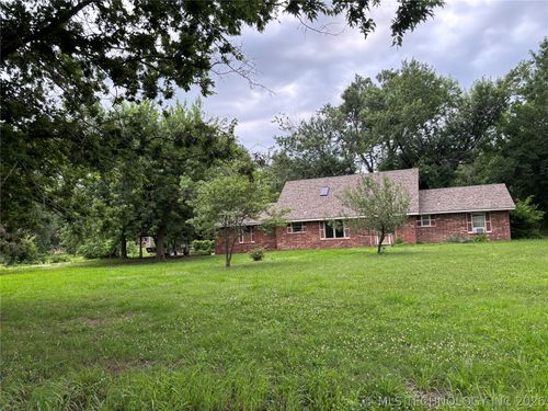 755 Winter Ln, Claremore, OK, 74017-8537 | Card Image