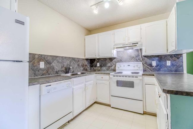 63 Heath Close, Home with 3 bedrooms, 2 bathrooms and 2 parking in Red Deer AB | Image 12