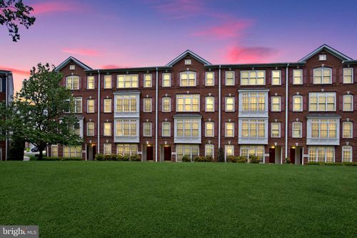 921-4633 Battenburg Ln, FAIRFAX, VA, 22030-6269 | Card Image
