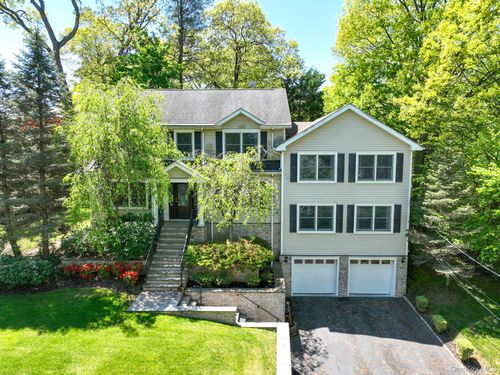 34 Glenwood Rd, Harrison, NY, 10528-3013 | Card Image