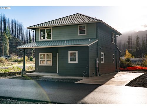 51702 Rose St, BlueRiver, OR, 97413 | Card Image