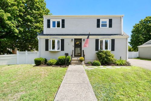 2 Sonrel St, Woburn, MA, 01801-5229 | Card Image