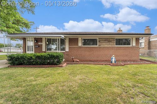 32960 Oakview Dr, Warren, MI, 48092-1092 | Card Image