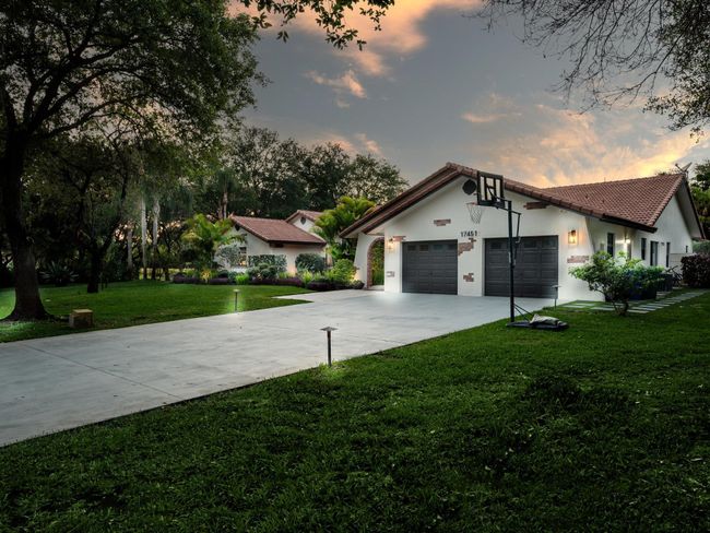 17451 Sw 46 Th St, House other with 5 bedrooms, 5 bathrooms and null parking in Southwest Ranches FL | Image 47