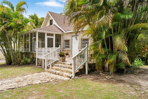 7201 Sw 166th St, Palmetto Bay, FL, 33157-2515 | Card Image