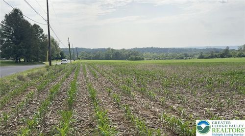 6147 Sullivan Trl, Nazareth, PA, 18064-8612 | Card Image
