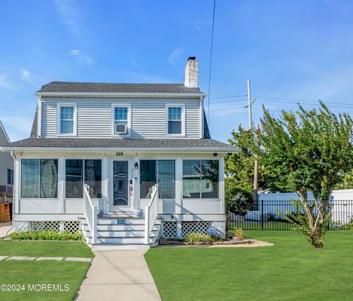 320 Sunset Dr S, Seaside Heights, NJ, 08751-2238 | Card Image