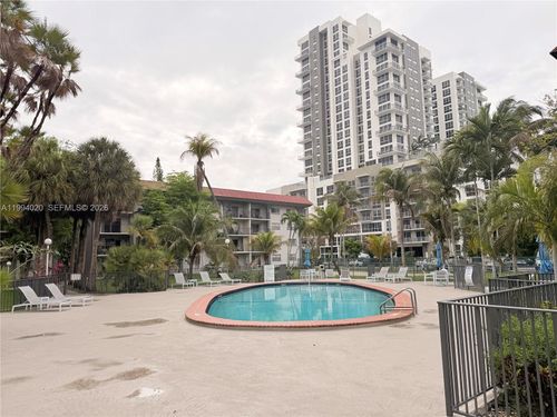 403w-8101 Sw 72nd Ave, Miami, FL, 33143-7697 | Card Image