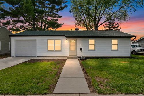 526 Lakeland Ave, Monticello, IN, 47960-2405 | Card Image