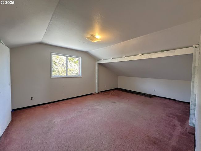 Bedroom-Upper | Image 13