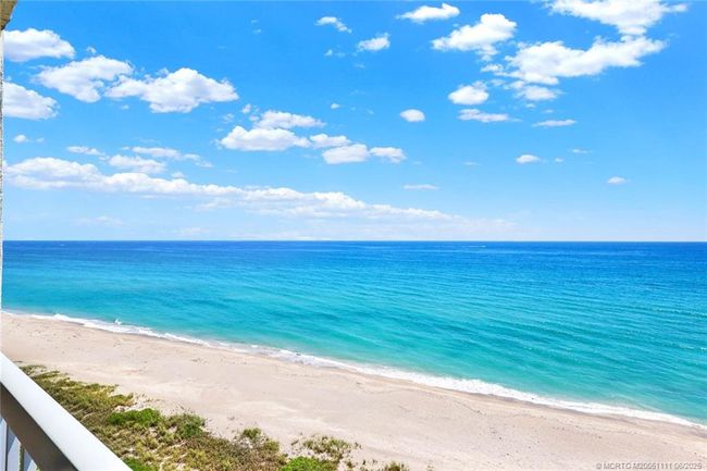 APT-1103 - 10600 S Ocean Dr, Condo with 2 bedrooms, 2 bathrooms and null parking in Jensen Beach FL | Image 4