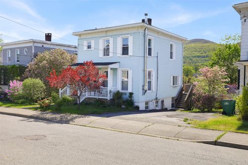 15 Davis St, Beacon, NY, 12508-2805 | Card Image