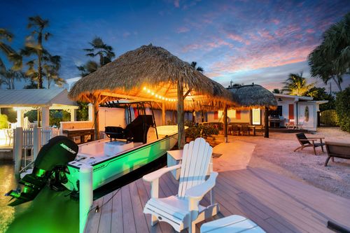 181 Ocean View Dr, Key Largo, FL, 33037-4212 | Card Image