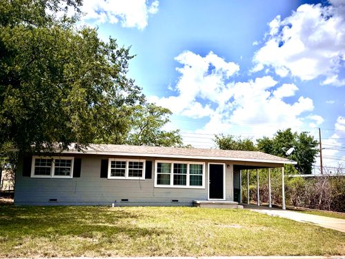 2926 Field St, San Angelo, TX, 76901-1842 | Card Image