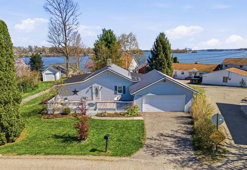 12176 Bright St Ne, Millersport, OH, 43046-8045 | Card Image