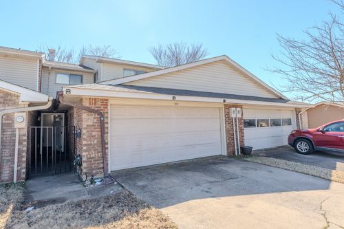 922 Shady Creek Ln, Bedford, TX, 76021-4243 | Card Image