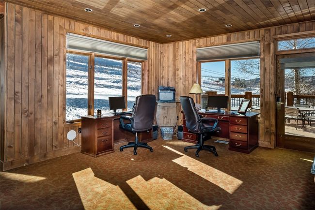 Clubhouse business center | Image 25