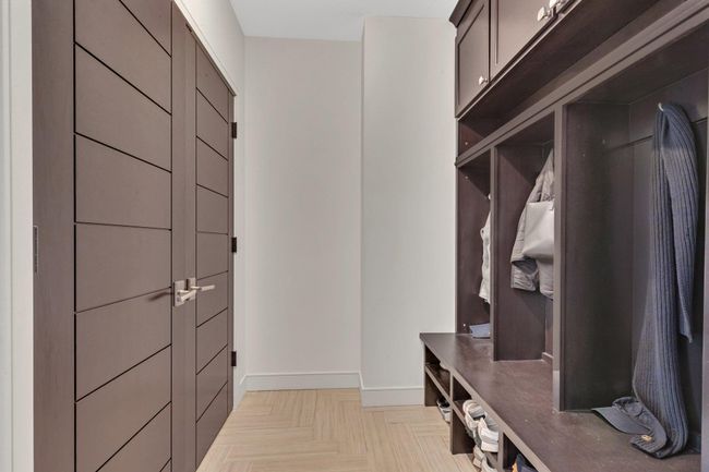 Locker Area Off The Garage | Image 46