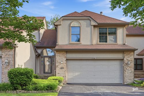 204 Bright Ridge Dr, Schaumburg, IL, 60194-3682 | Card Image
