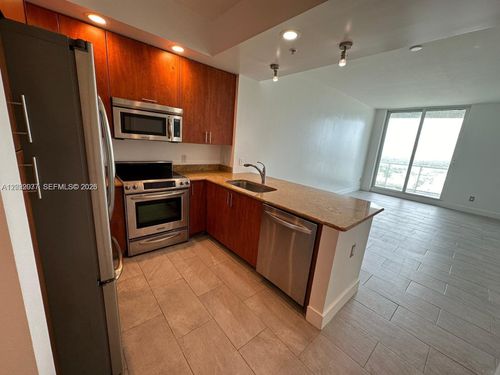 2009-315 Ne 3rd Ave, Fort Lauderdale, FL, 33301-1741 | Card Image