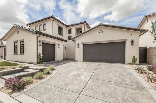 11421 N Live Oak Dr, Fresno, CA, 93730-4537 | Card Image
