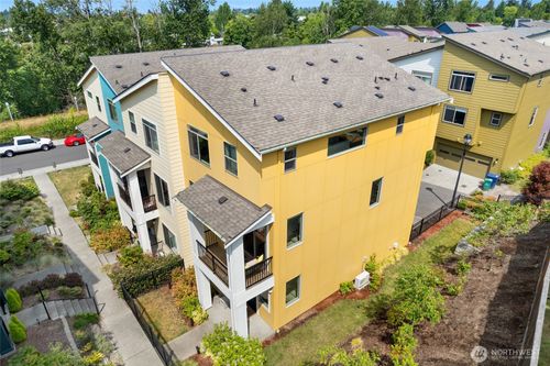 9834 11th Ave Sw, Seattle, WA, 98106-3362 | Card Image