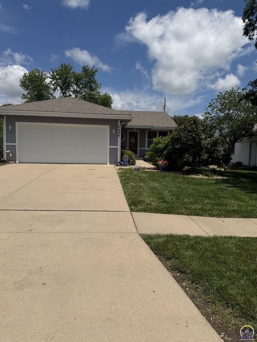 7406 Sw 26th Ct, Topeka, KS, 66614 | Card Image