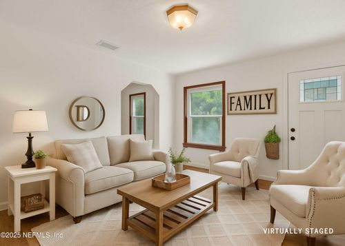 8949 8th Ave, Jacksonville, FL, 32208-2141 | Card Image