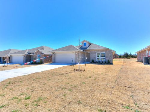 20674 Brush Creek Blvd, Harrah, OK, 73045-9632 | Card Image