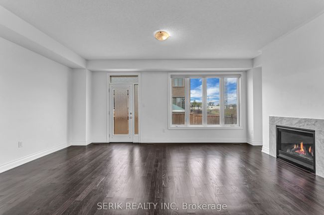 479 Izumi Gate, House attached with 4 bedrooms, 3 bathrooms and 1 parking in Milton ON | Image 12