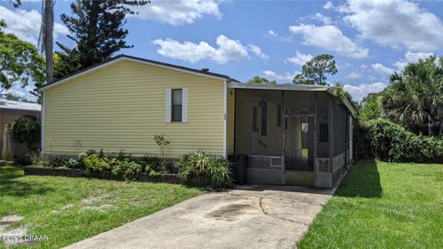 56 Lawrence Ct, PORT ORANGE, FL, 32127-6011 | Card Image