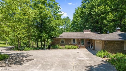 4346 Clay St, Geneva, OH, 44041-9226 | Card Image