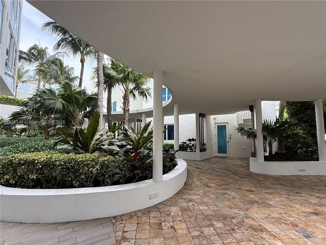 TWN4 - 50 S Pointe Dr, Condo with 4 bedrooms, 5 bathrooms and null parking in Miami Beach FL | Image 23