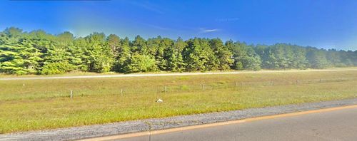 214-202 Old Country Rd, Eastport, NY, 11941-1422 | Card Image