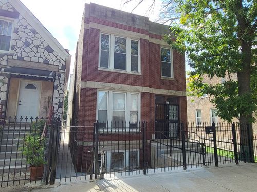 4-827 W 33rd Pl, Chicago, IL, 60608-6701 | Card Image