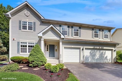 8043 Cripple Creek Dr, Long Grove, IL, 60047-5250 | Card Image