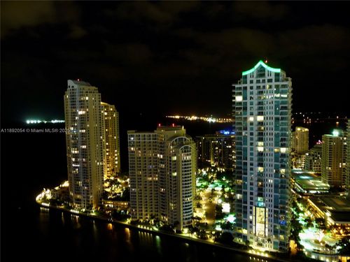 apt-3917-325 S Biscayne Blvd, Miami, FL, 33131-2479 | Card Image