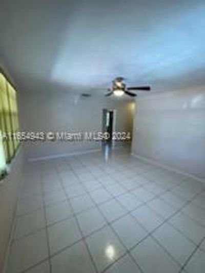 3520 Sw 88th Pl, House other with 2 bedrooms, 1 bathrooms and null parking in Miami FL | Image 2