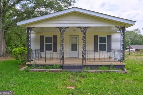 150 Johnson St, Barnesville, GA, 30204-1012 | Card Image