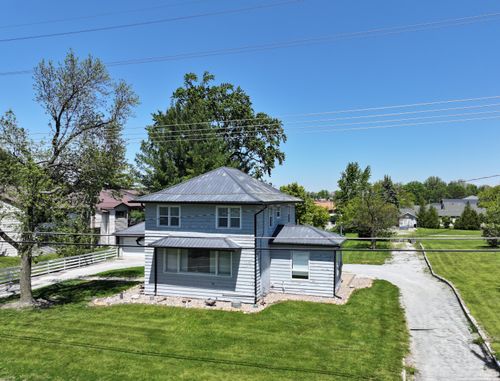 321 E 13th St, Winamac, IN, 46996 | Card Image